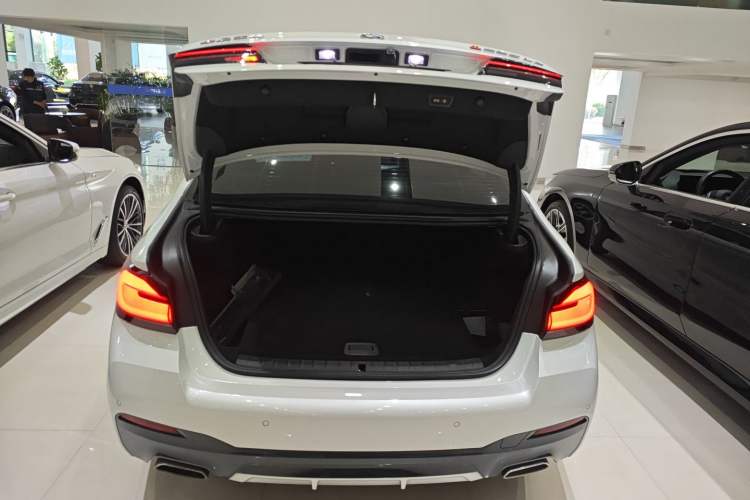 Used BMW 5 Series New Energy 2021 535Le Pioneer Edition M Sport Package Trunk