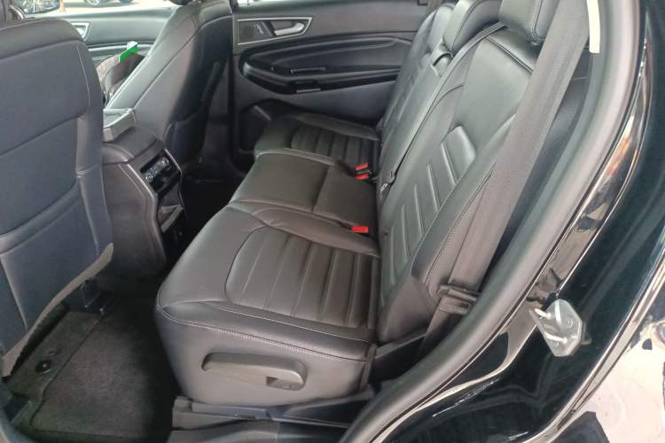 Used Ford Edge 2020 EcoBoost 245 Two-Wheel Drive Titanium 7-Seater Left Rear Seat
