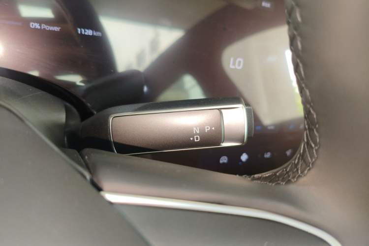 Used Rising R7 2025 Model Urban Edition Gear Lever