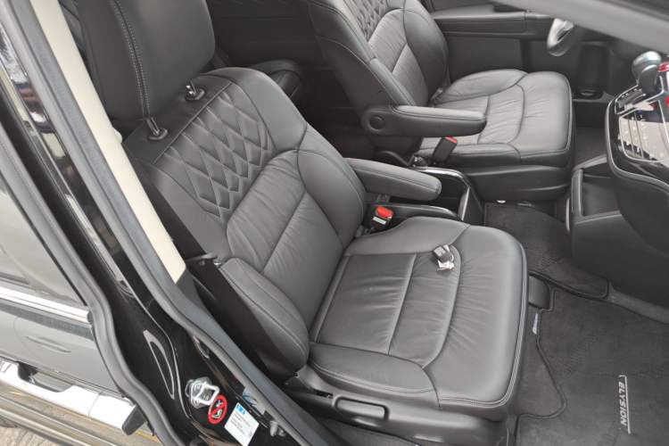 Used Honda Elysion 2019 2.0L Hybrid Luxury Edition