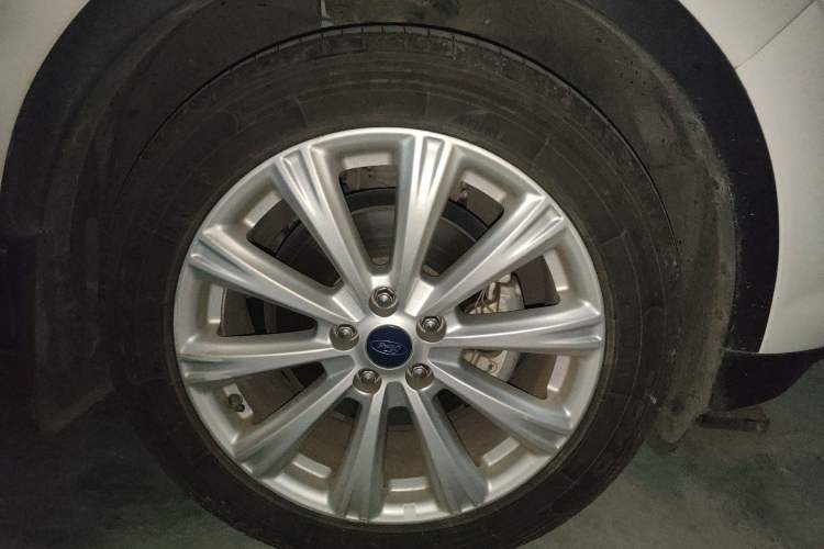 Used Ford Kuga 2018 EcoBoost 180 Two-Wheel-Drive Luxury Wing Edition
