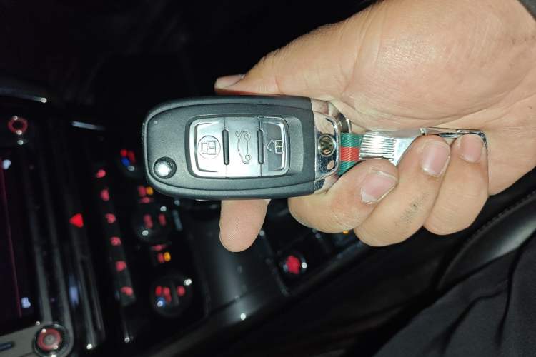 Used Volkswagen Passat 2016 330TSI DSG Prestige Edition Vehicle Key