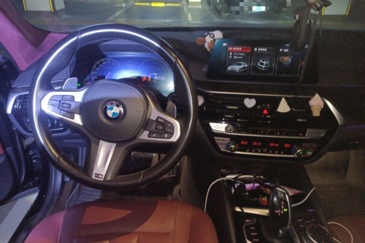 Used BMW 5 Series 2019 530Li Leading Model M Sport Package Steering Wheel