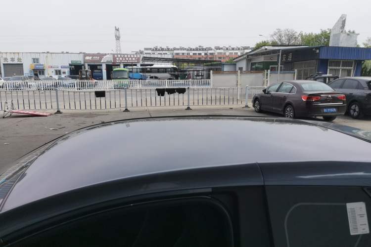 Used Chery QQ Little Ant 2022 Revised Version Sweet Pink Edition Half-Sugar Version Lithium Iron Phosphate 30.7 kWh 30 kW 301 km