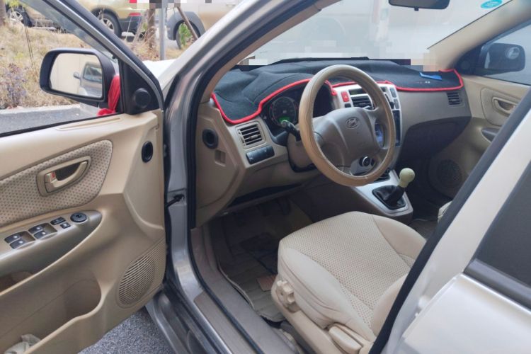 Used Hyundai Tucson 2009 2.0L Manual Two-Wheel Drive Fashion Edition
