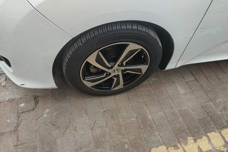 Used Honda Odyssey 2015 Revised 2.4L Luxury Edition