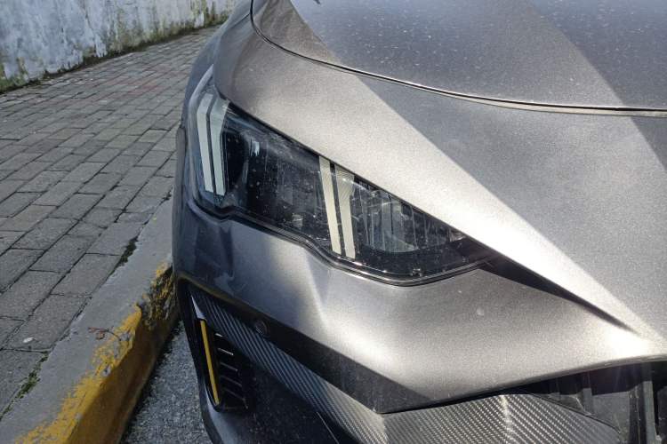 Used GAC Trumpchi EMPOW 2021 270T DCT J16 Version Right Front Headlight