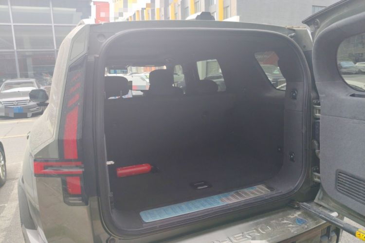 Used Brave warrior M817 2025 Model, Pro Trunk