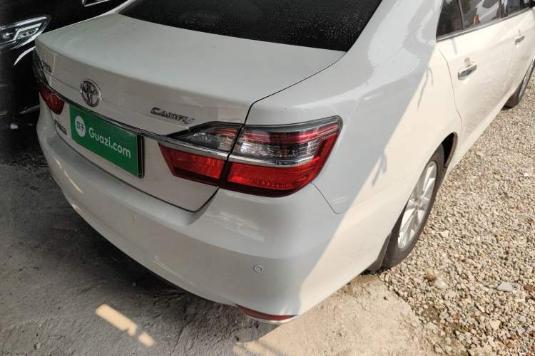 Used Toyota Camry 2016 2.0G 10th Anniversary Leading Edition Exterior 3