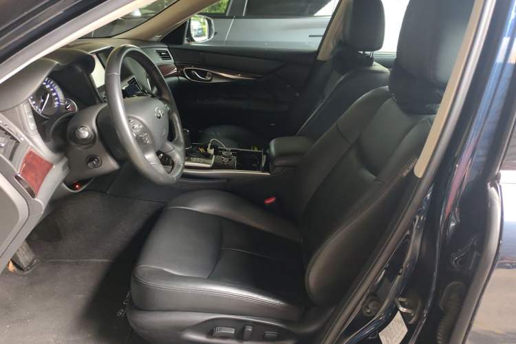 Used Infiniti Q70 2015 Q70L 2.5L Enjoyment Edition