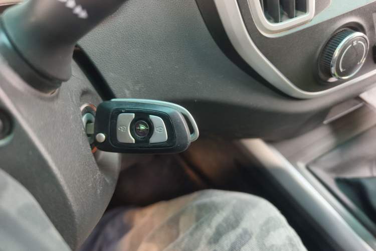 Used Jinbei Hiace King 2021 2.0L Business King Series Comfort Edition Standard Top 9-Seater 1TZS Vehicle Key