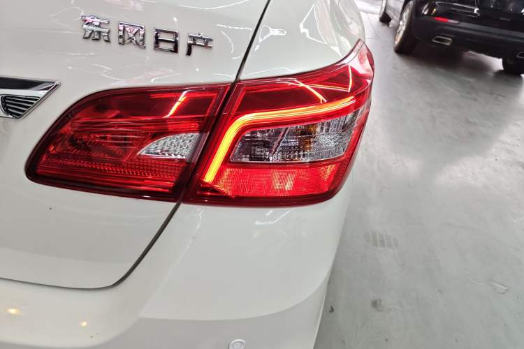 Used Nissan Sylphy 2021 Classic 1.6XE CVT Comfort Edition Exterior 3