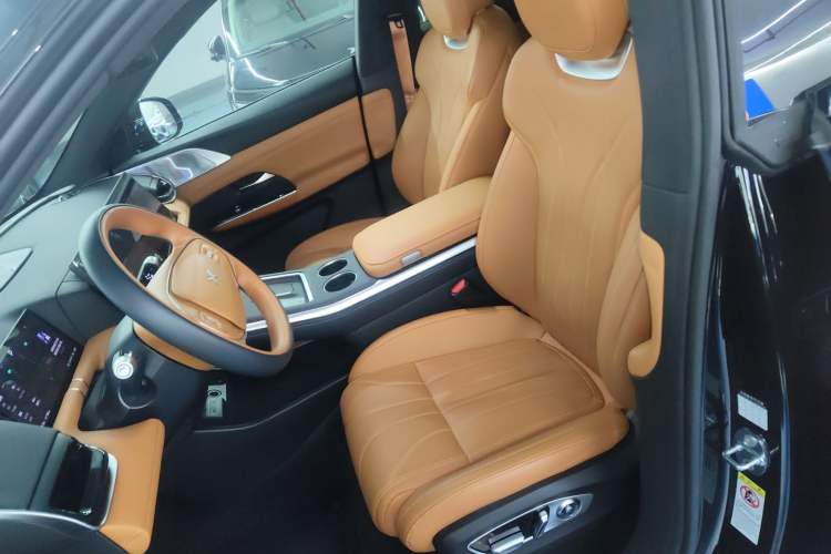 Used XPeng G9 2025 625 Long-Range Max
