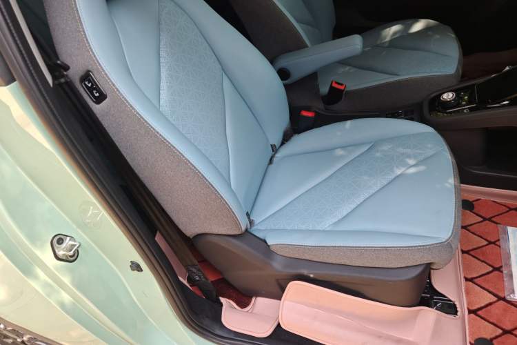 Used Chery New Energy Little Ant 2022 Sweet Pink Edition Half-Sugar Version Lithium Iron Phosphate 30 kW 301 km