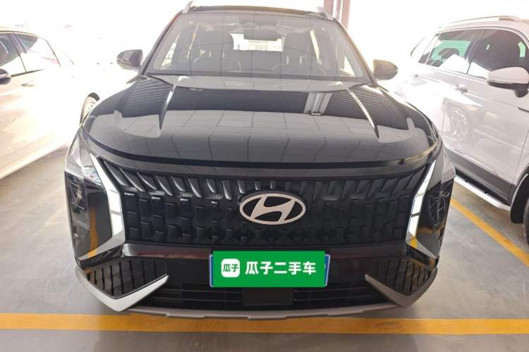 Used Hyundai ix35 2023 Musso 2.0L Deluxe Edition DLX
