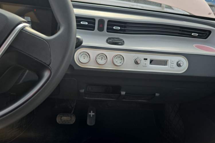 Used Wuling Hongguang MINIEV 2022 Macaron Premium Model – Lithium Iron Phosphate