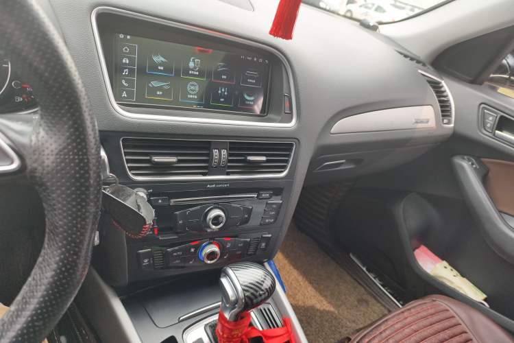 Used Audi Q5 2017 Plus 40 TFSI Ambition Model