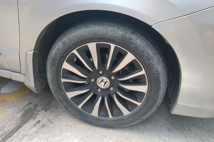 Used Honda Crider 2013 1.8L automatic comfort version
