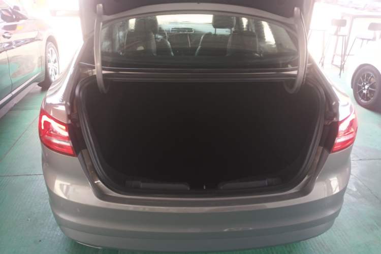 Used Ford Escort 2017 Happiness Edition 1.5L Automatic Fashion Version