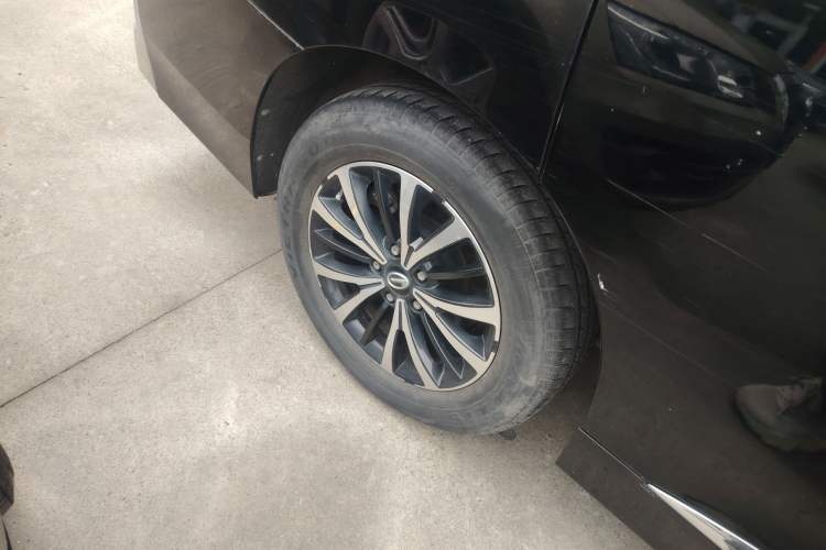 Used GAC Trumpchi M8 2021 Lingxiu Series 390T Deluxe Edition Exterior 5