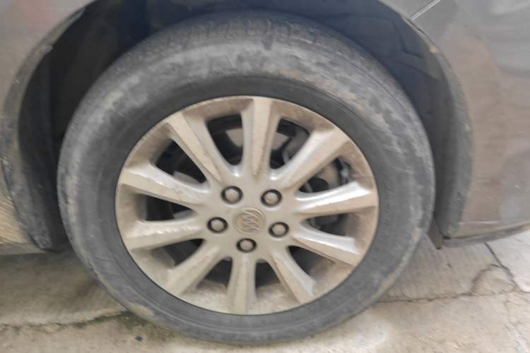 Used Buick GL8 2013 3.0L GT Luxury Business Haoya Edition
