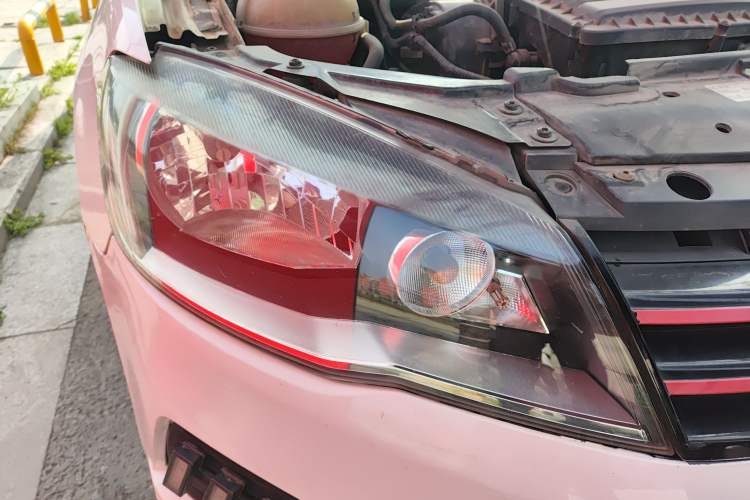 Used Volkswagen Jetta 2015 Zhuihui Edition 1.4L Manual Fashion Model
