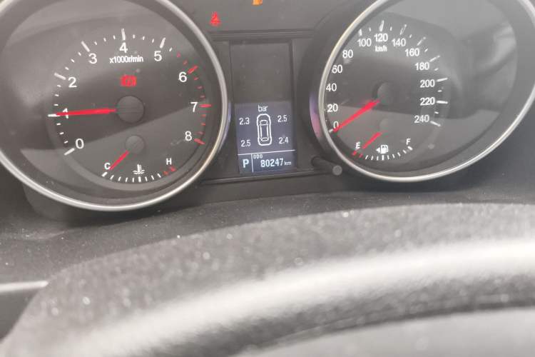 Used Haval H6 2016 Upgraded Model 1.5T Automatic Two-Wheel Drive Elite Version Odometer Close Up