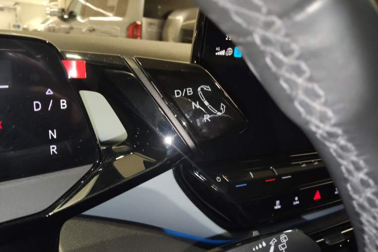 Used Volkswagen ID.4 X 2021 Pro Smart Long-Range Edition