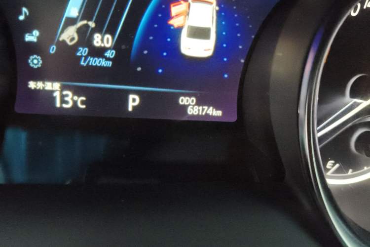 Used Toyota Camry 2019 2.5G Luxury Edition China VI Standard Odometer Close Up