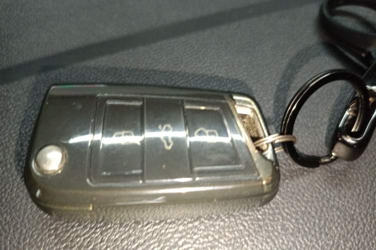 Used Volkswagen T-ROC 2022 280TSI DSG Two-Wheel Drive R-Line Pro PLUS
