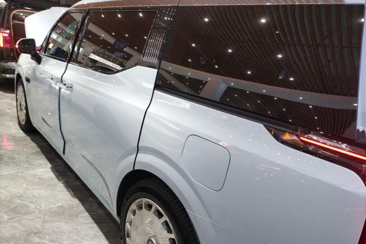 Used Zeekr 009 2024 GAC Trumpchi
