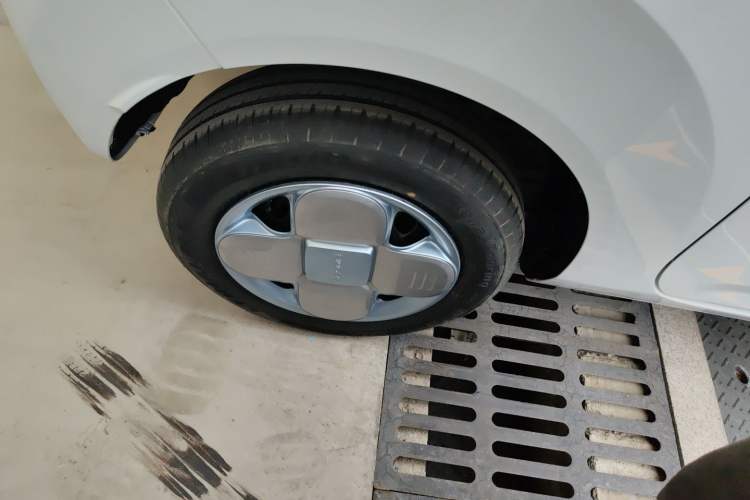 Used Geely Galaxy Panda 2024 Panda Mini 200km Endurance Bear