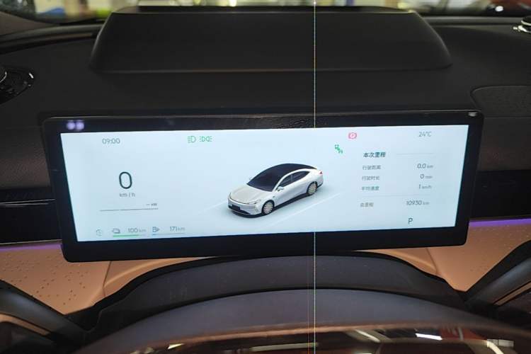 Used Geely Galaxy 8 2025 130km EM-P Starship Edition