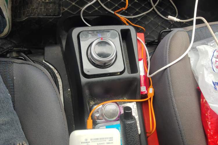 Used Foton Skyworth EV6  Gear Lever