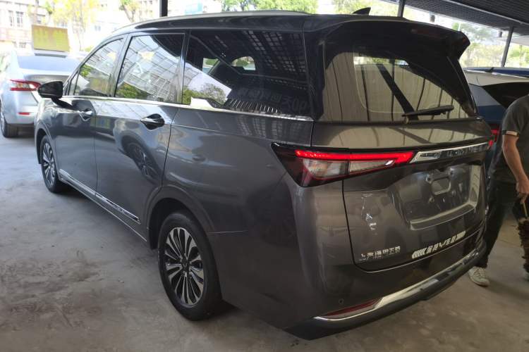 Used Wuling Jiachen 2022 1.5T CVT Deluxe Flagship Edition