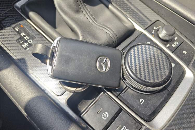 Used Mazda 3 Axela 2023 2.0L Automatic Zhiqing Edition Vehicle Key