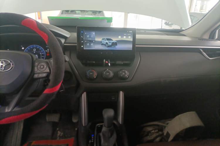 Used Toyota Corolla Cross 2023 2.0L Pioneer Edition
