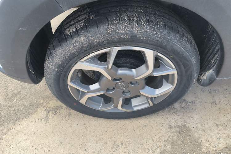 Used Geely Auto Vision X1 2017 1.3L Automatic Fun Edition Right Rear Wheel Hub