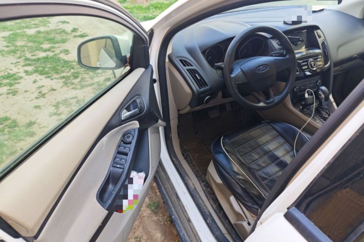 Used Ford Focus 2017 Sedan 1.6L Automatic Comfort Plus SmartDrive Edition Driver Seat