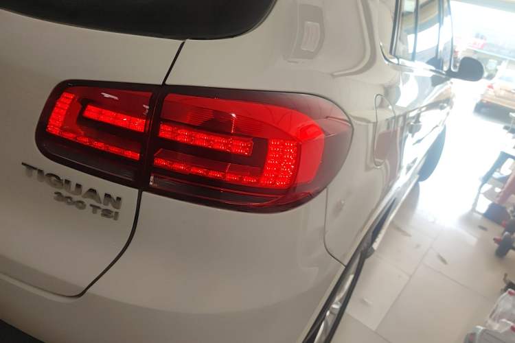 Used Volkswagen Tiguan L 2016 300TSI Automatic Two-Wheel Drive Comfort Edition