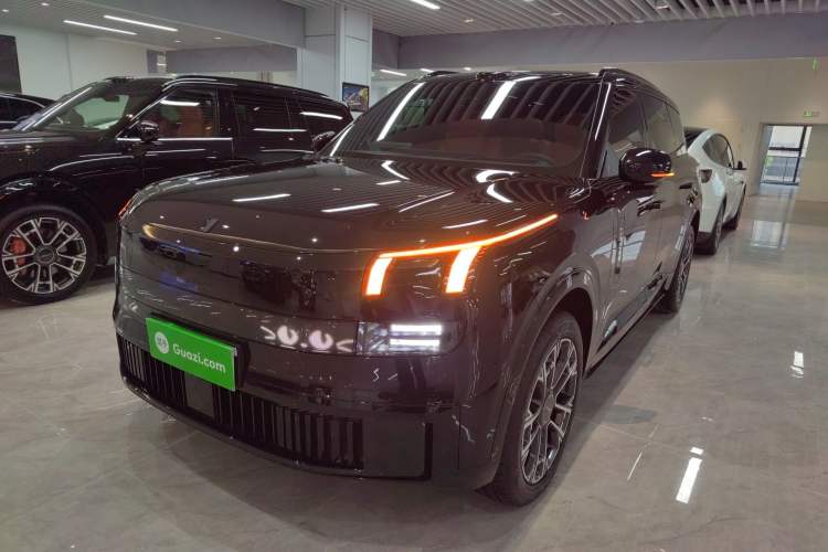 Used Lynk & Co 900 2025 2.0T Ultra