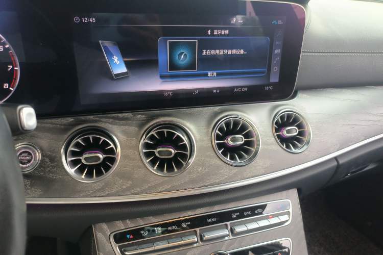 Used Mercedes-Benz CLS 2018 CLS 350 4MATIC Audio And AC Panel