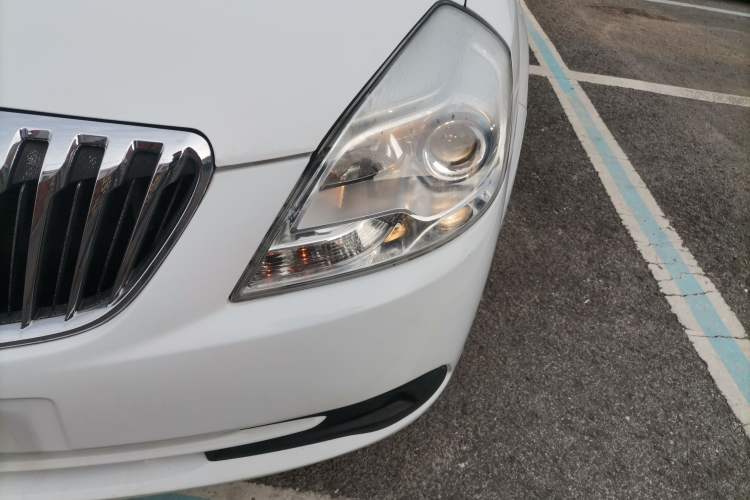 Used Buick Excelle 2015 1.5L Automatic Classic Model
