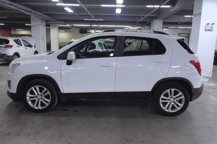 Used Chevrolet Trax 2016 1.4T Automatic Two-Wheel Drive Comfort Version with Sunroof