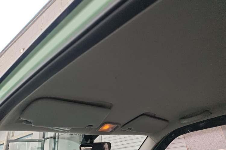 Used Wuling Hongguang MINIEV 2021 Macaron Premium Model – Lithium Iron Phosphate Headliner