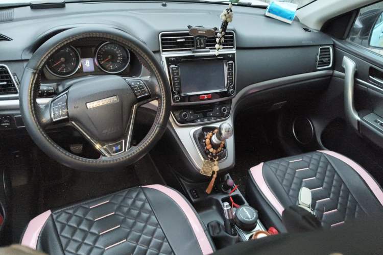 Used Haval H6 2017 Blue Label Sport Edition 1.5T Manual Two-Wheel Drive Elite Model Center Console
