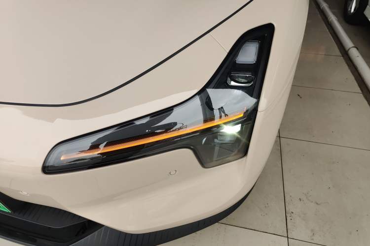 Used XPeng MONA M03 2024 620 with Ultra-Long Range Left Front Headlight