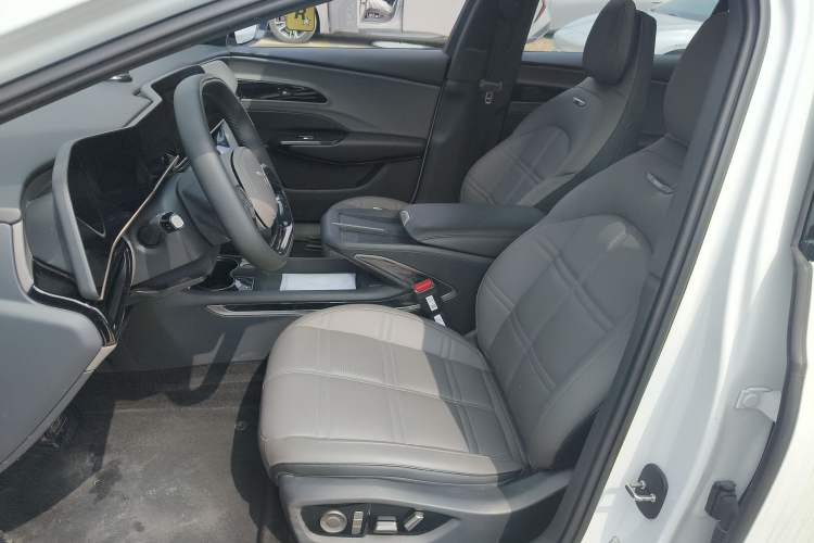 Used Hongqi EH7 2024 690 Pro Left Front Seat