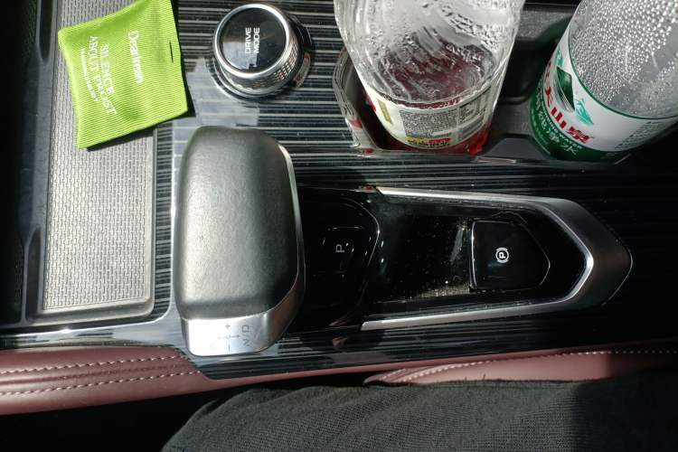 Used Geely Auto Monjaro L 2021 2.0TD DCT EVO Two-Wheel Drive Smart Luxury Version Gear Lever