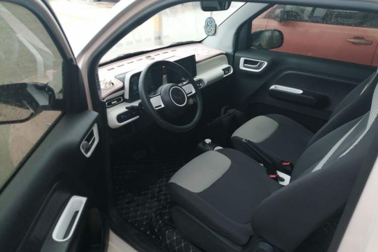 Used Wuling Hongguang MINIEV 2024 3rd Generation 215km Advanced Version
